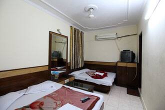 Hotel UK, New Delhi 2